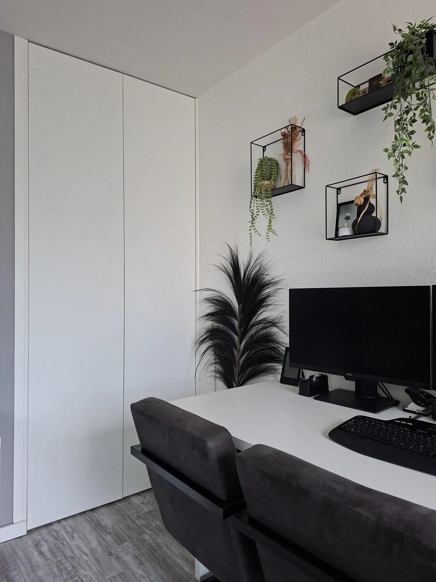 inbouwkast met draaideuren werkplek