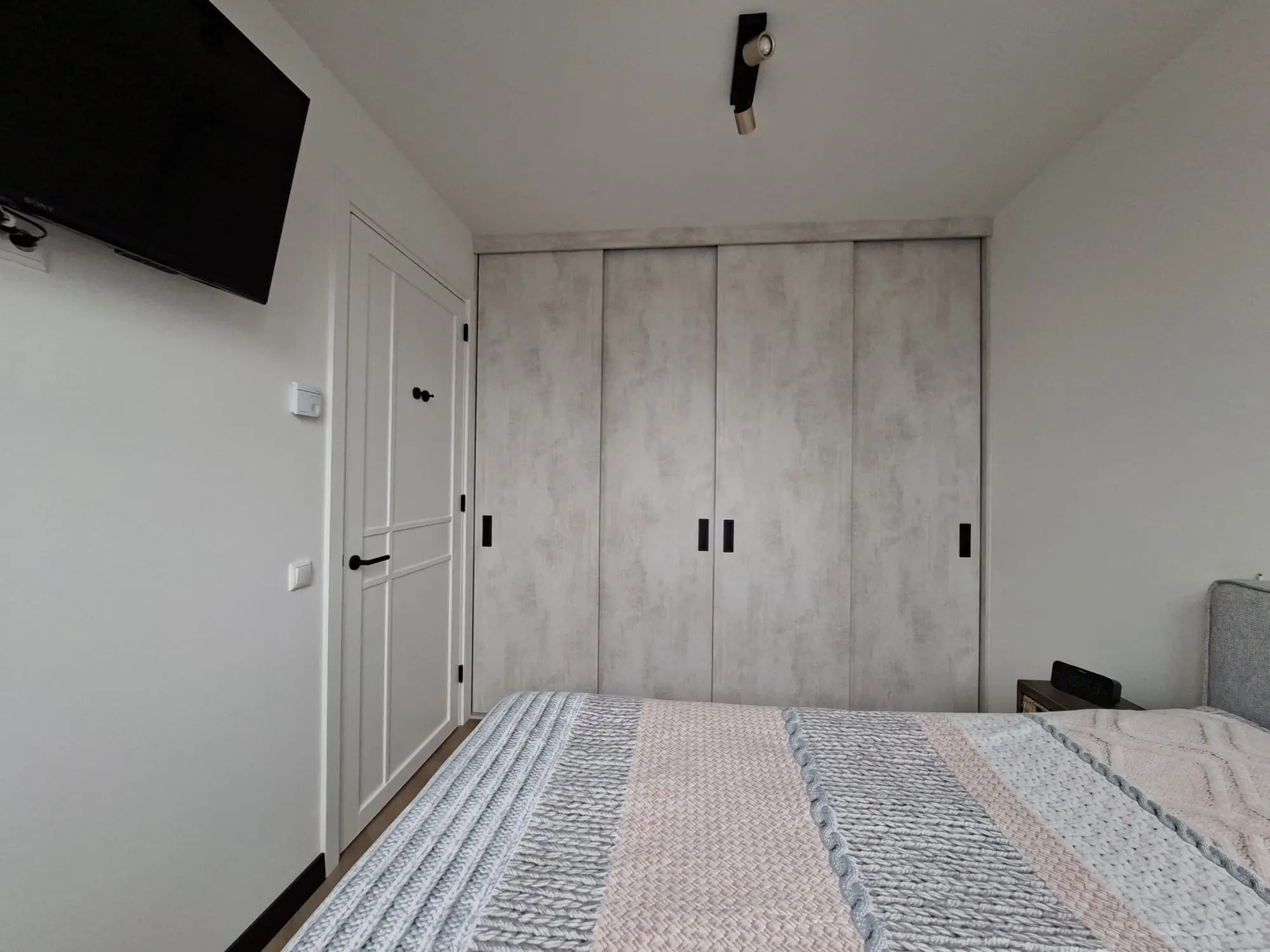 inbouwkast met schuifdeuren slaapkamer apeldoorn